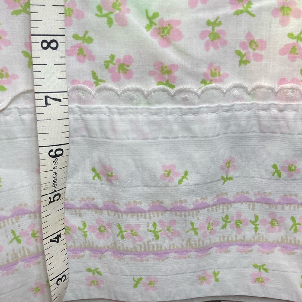 Vintage‎ full flat sheet. Pink Floral pattern on white 36 x 70 403 fieldcrest